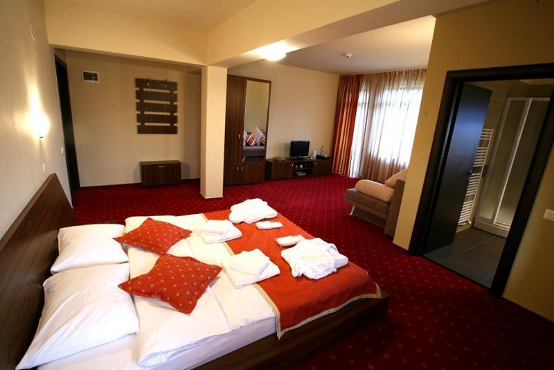 Maya House Hotel Predeal Buitenkant foto