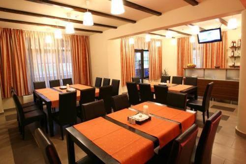 Maya House Hotel Predeal Buitenkant foto